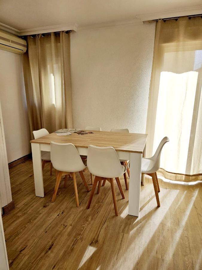 Apartamento Familiar En Triana Seville Ngoại thất bức ảnh