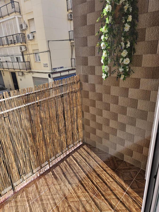 Apartamento Familiar En Triana Seville Ngoại thất bức ảnh